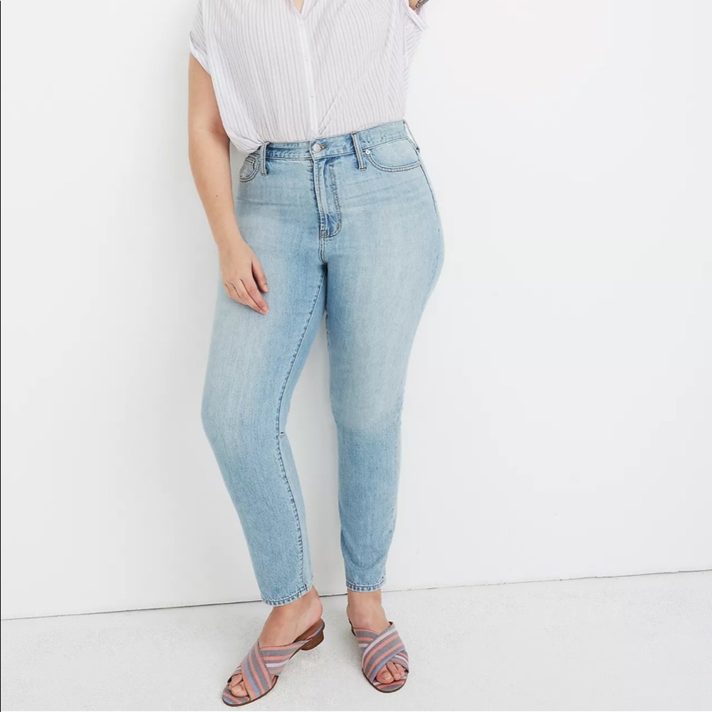 Madewell Petite Curvy Perfect Vintage Jeans in Fitzgerald Wash